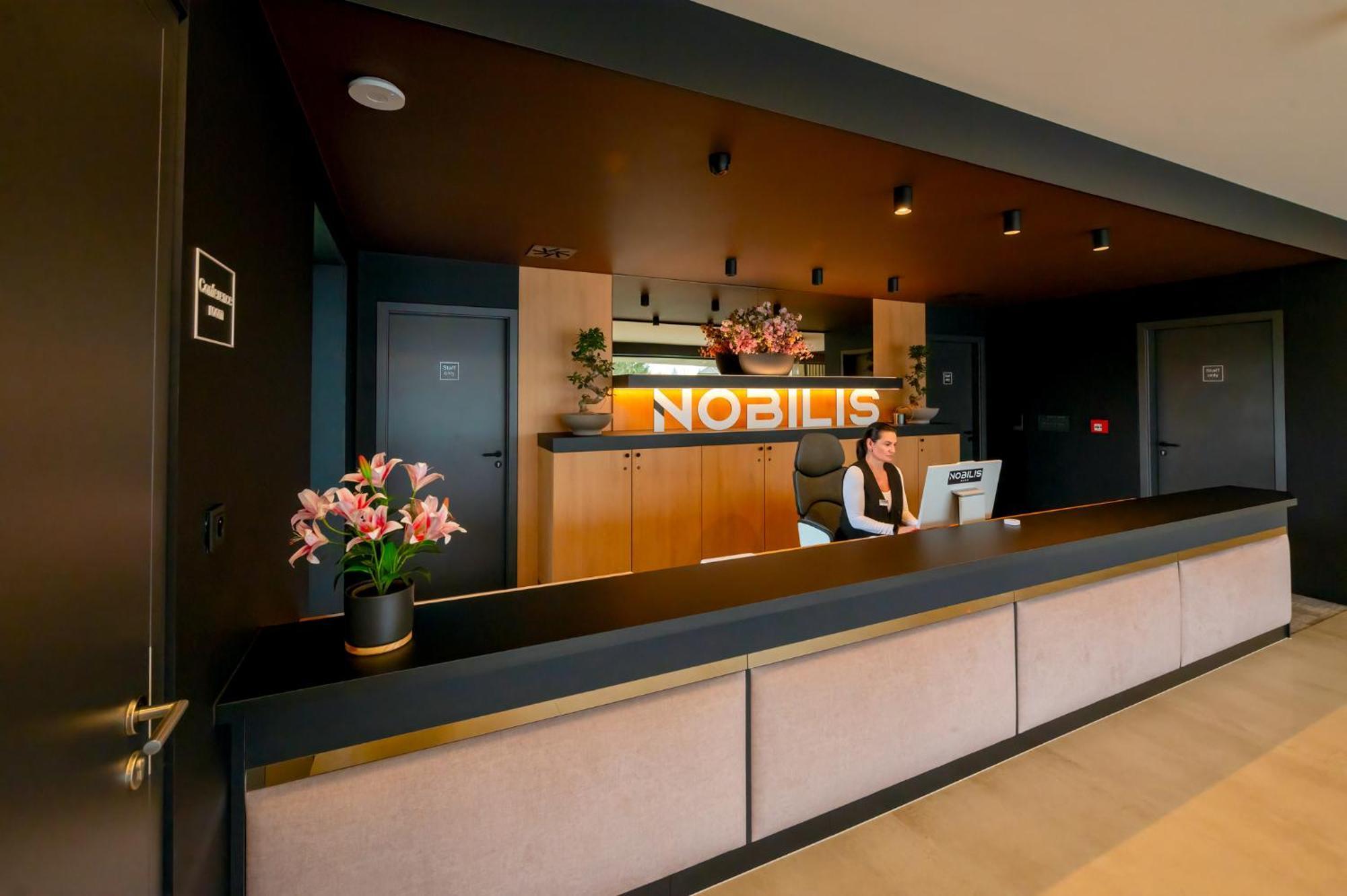 Hotel Nobilis - Mlada Boleslav Bradlec  Экстерьер фото